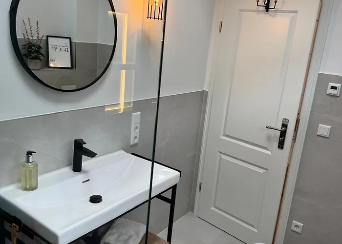 Seehuus * 赖因斯贝格